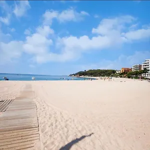 Seahomes Vacations, Beach&pool, In Fenals Appartement Lloret de Mar