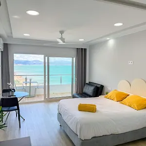 https://spectacular-sea-views-loft-torremolinos.1costadelsol.com